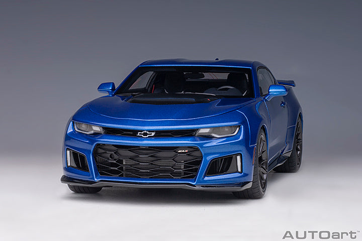 AUTOart 2017 Chevy Camaro ZL1 Hyper Blue Metallic 1:18