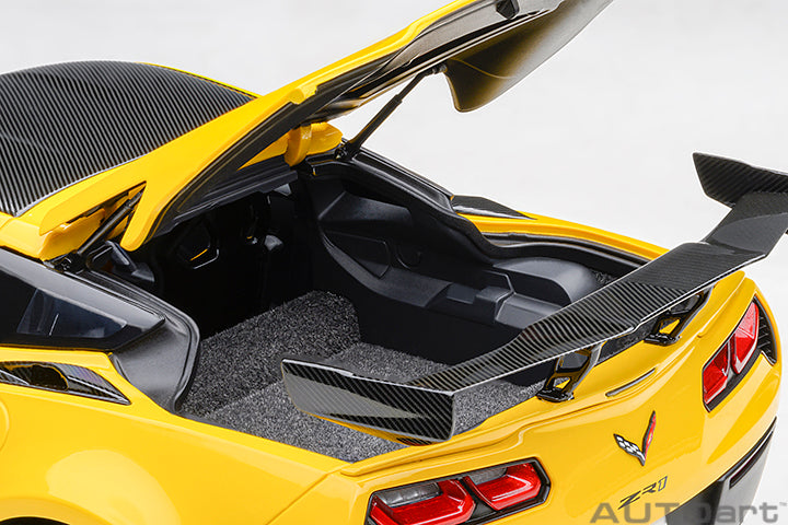 AUTOart Chevy Corvette ZR1 Corvette Racing Yellow Tintcoat 1:18