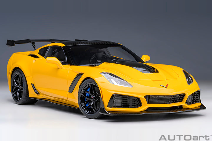 AUTOart Chevy Corvette ZR1 Corvette Racing Yellow Tintcoat 1:18