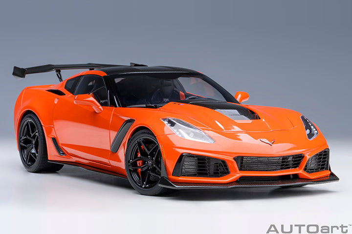 AUTOart Chevy Corvette ZR1 Sebring Orange Tintcoat 1:18