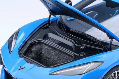 AUTOart Chevy Corvette C8 Z51 Rapid Blue 1:18