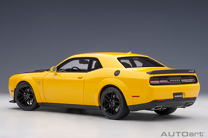 AUTOart 2018 Dodge Challenger SRT Hellcat Widebody Yellow Jacket w/ Satin Black Hood 1:18