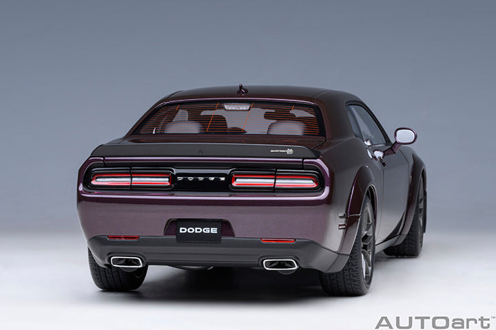 AUTOart 2022 Dodge Challenger R/T Scat Pack Widebody Hellraisin 1:18