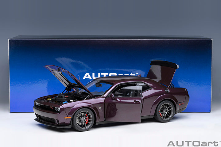 AUTOart 2022 Dodge Challenger R/T Scat Pack Widebody Hellraisin 1:18