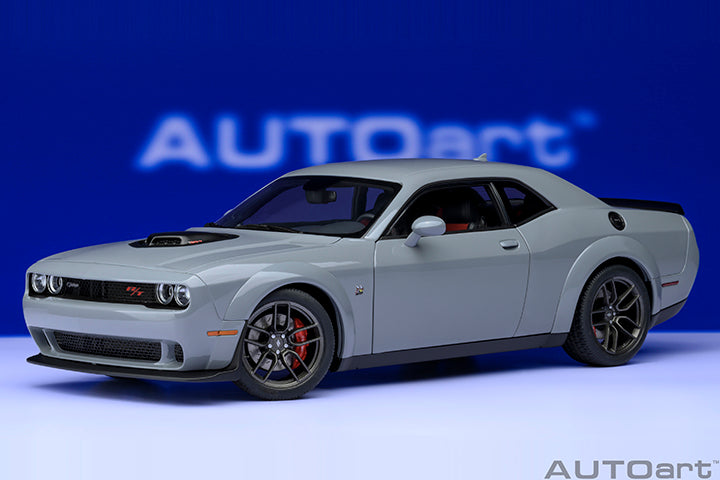 AUTOart 2022 Dodge Challenger R/T Scat Pack Widebody Smoke Show 1:18