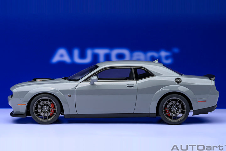 AUTOart 2022 Dodge Challenger R/T Scat Pack Widebody Smoke Show 1:18