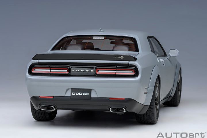 AUTOart 2022 Dodge Challenger R/T Scat Pack Widebody Smoke Show 1:18