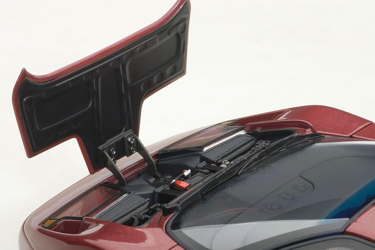 AUTOart Bugatti EB110 GT Dark Red 1:18