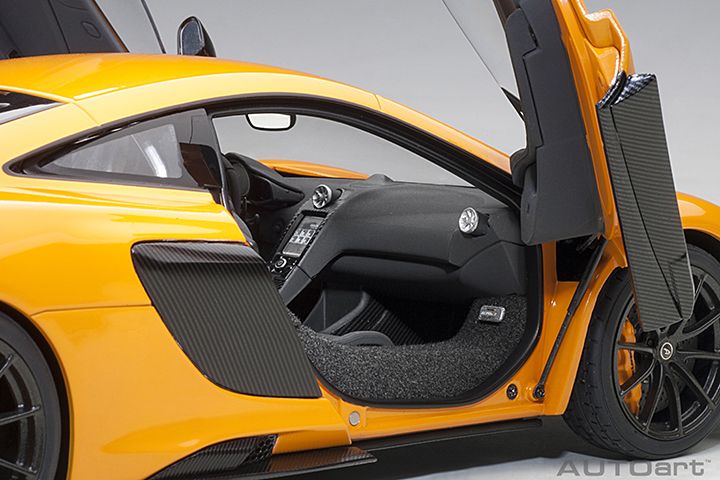 AUTOart 2016 Mclaren 675LT Coupe Mclaren Orange 1:18