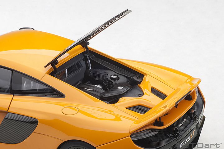 AUTOart 2016 Mclaren 675LT Coupe Mclaren Orange 1:18