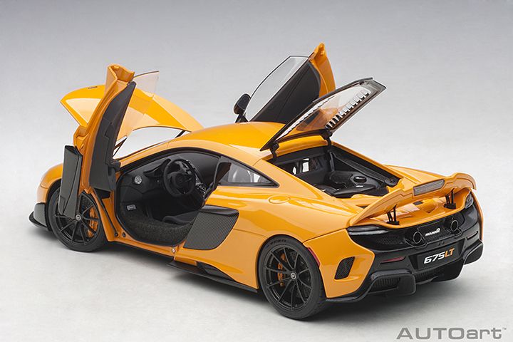 AUTOart 2016 Mclaren 675LT Coupe Mclaren Orange 1:18