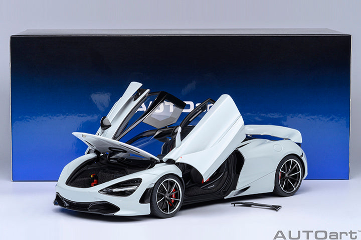 AUTOart 2017 Mclaren 720S Silica White 1:18