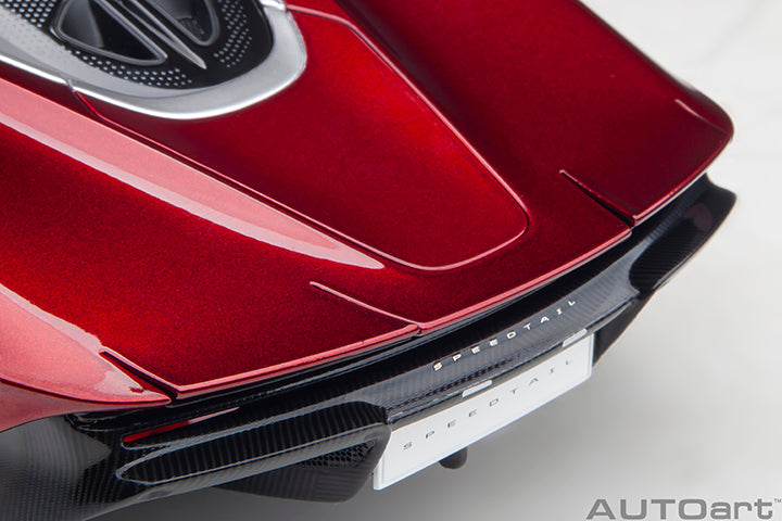 AUTOart Mclaren Speedtail Volcano Red 1:18