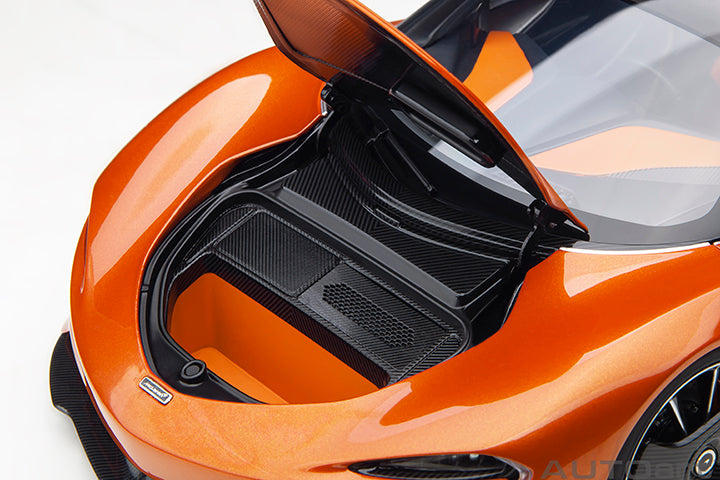 AUTOart Mclaren Speedtail Volcano Orange 1:18