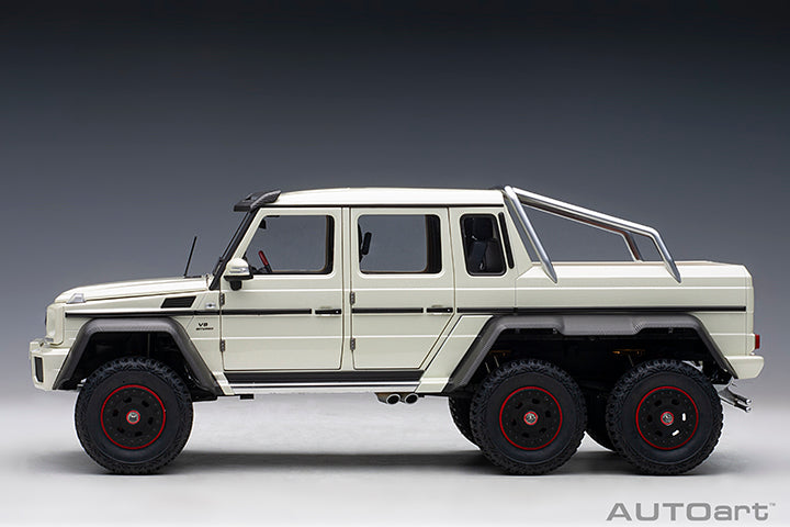 AUTOart Mercedes-Benz G63 AMG 6x6 G-Class Designo Diamond White 1:18