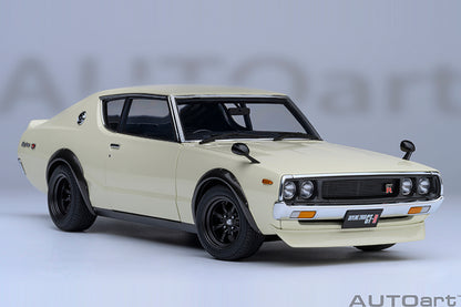 AUTOart Nissan Skyline 2000 GT-R (KPGC110) Z-Tune White 1:18