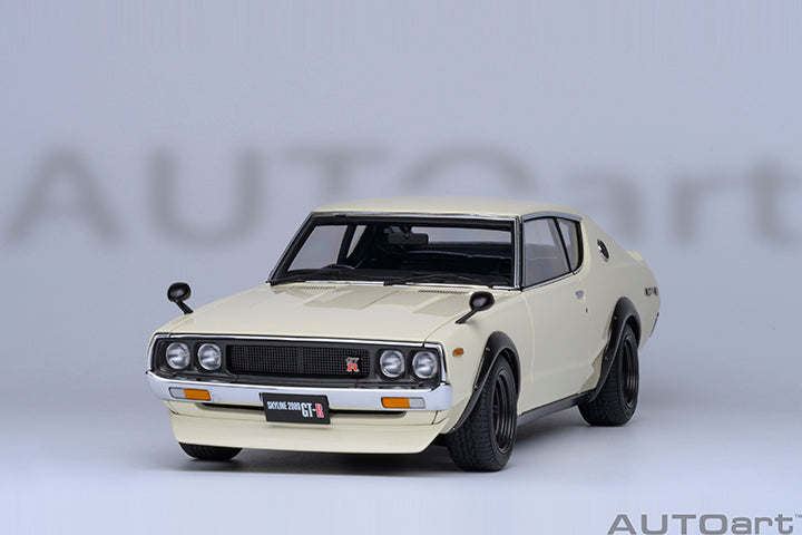 AUTOart Nissan Skyline 2000 GT-R (KPGC110) Z-Tune White 1:18