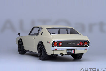 AUTOart Nissan Skyline 2000 GT-R (KPGC110) Z-Tune White 1:18