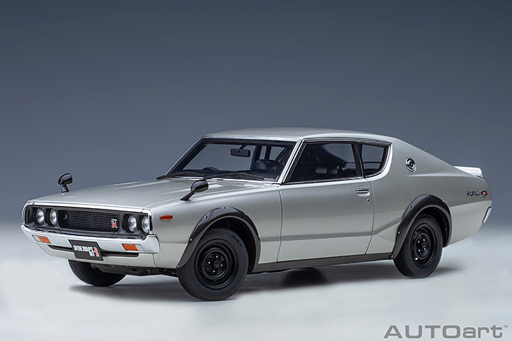 AUTOart Nissan Skyline 2000 GT-R (KPGC110) Standard Version Silver 1:18