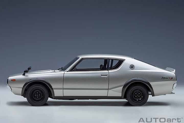 AUTOart Nissan Skyline 2000 GT-R (KPGC110) Standard Version Silver 1:18