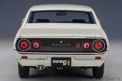 AUTOart Nissan Skyline 2000 GT-R (KPGC110) Standard Version White 1:18