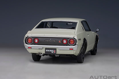 AUTOart Nissan Skyline 2000 GT-R (KPGC110) Standard Version White 1:18