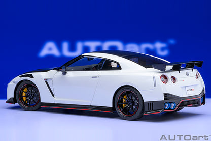 AUTOart 2022 Nissan Skyline GT-R (R35) Nismo Special Edition Brilliant White Pearl 1:18