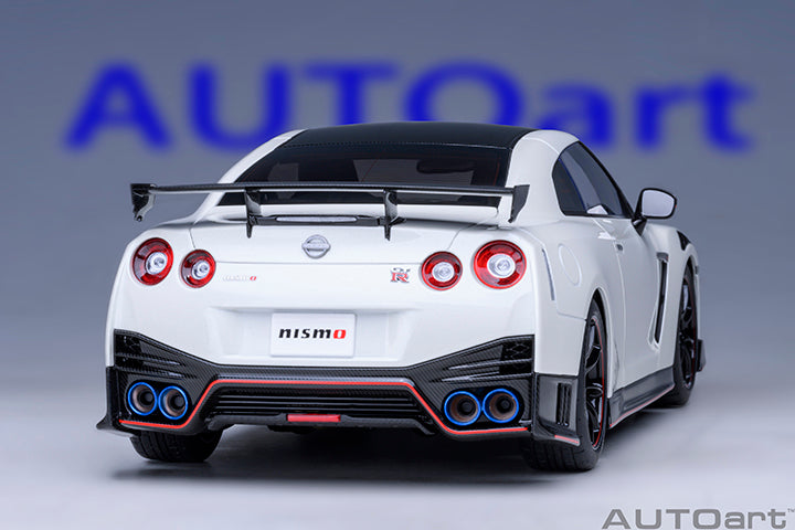 AUTOart 2022 Nissan Skyline GT-R (R35) Nismo Special Edition Brilliant White Pearl 1:18