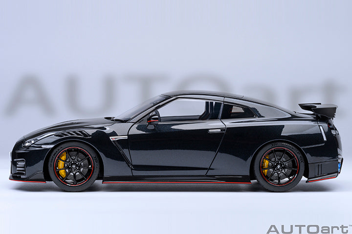 AUTOart 2022 Nissan Skyline GT-R (R35) Nismo Special Edition Meteor Flake Black Pearl 1:18