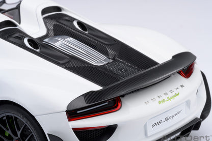 AUTOart Porsche 918 Spyder w/ Weissach Pkg White w/ Red Interior 1:18