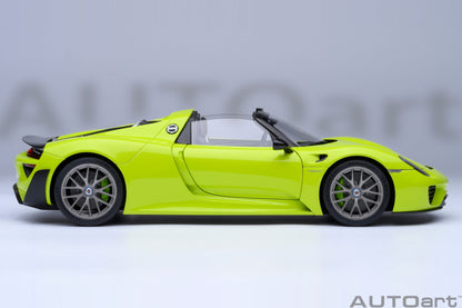 AUTOart Porsche 918 Spyder w/ Weissach Pkg Acid Green 1:18