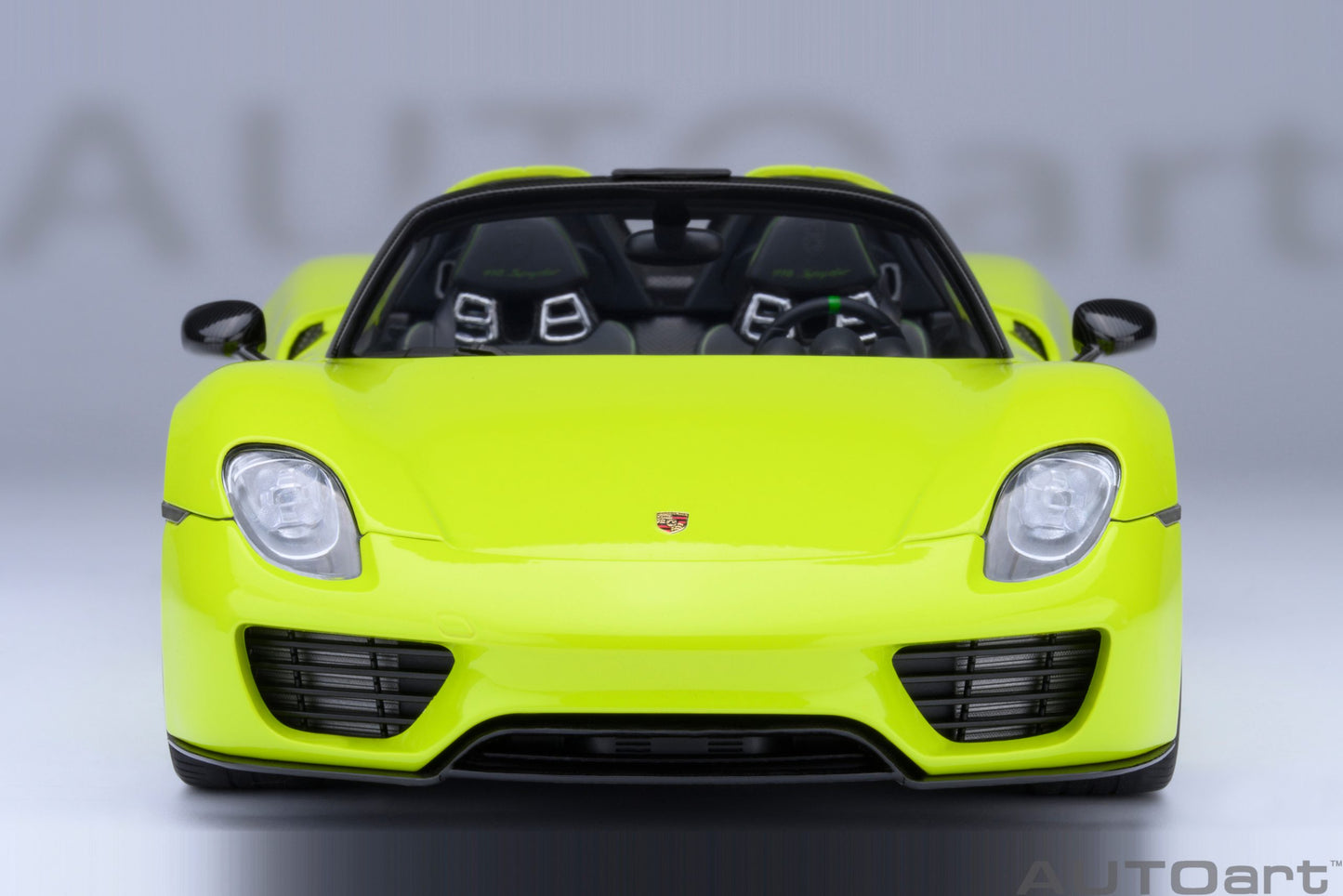 AUTOart Porsche 918 Spyder w/ Weissach Pkg Acid Green 1:18