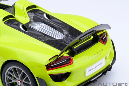 AUTOart Porsche 918 Spyder w/ Weissach Pkg Acid Green 1:18