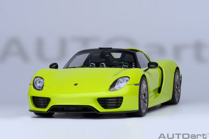 AUTOart Porsche 918 Spyder w/ Weissach Pkg Acid Green 1:18