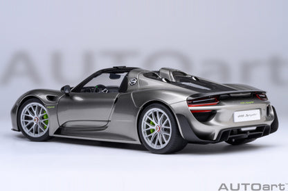 AUTOart Porsche 918 Spyder w/ Weissach Pkg Liquid Metal Silver 1:18