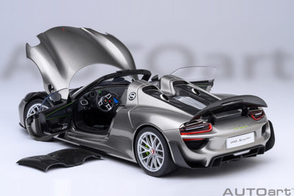 AUTOart Porsche 918 Spyder w/ Weissach Pkg Liquid Metal Silver 1:18