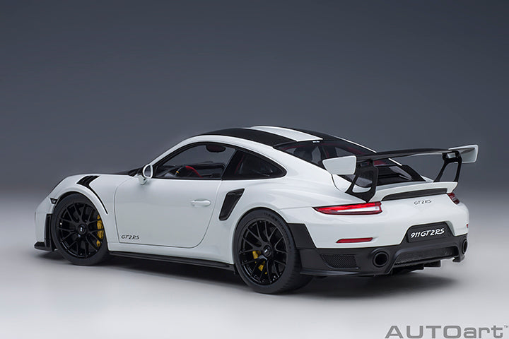 AUTOart Porsche 911 991.2 GT2 RS w/ Weissach Pkg White 1:18