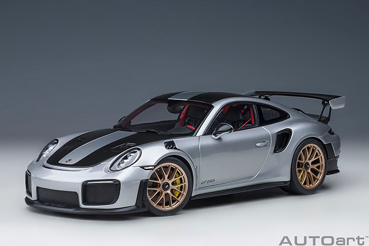 AUTOart Porsche 911 991.2 GT2 RS w/ Weissach Pkg GT Silver Metallic 1:18