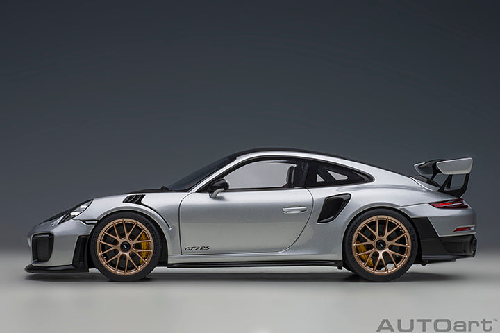 AUTOart Porsche 911 991.2 GT2 RS w/ Weissach Pkg GT Silver Metallic 1:18