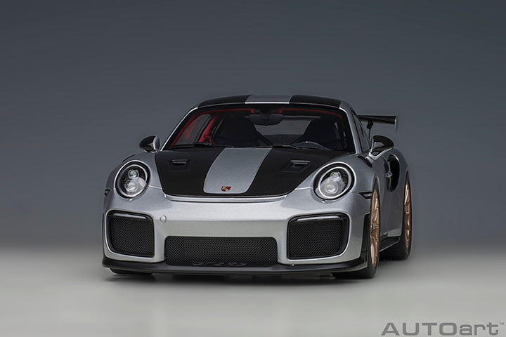 AUTOart Porsche 911 991.2 GT2 RS w/ Weissach Pkg GT Silver Metallic 1:18