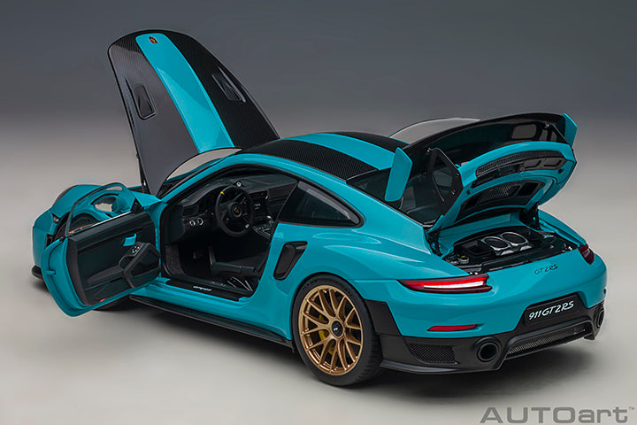 AUTOart Porsche 911 991.2 GT2 RS w/ Weissach Pkg Miami Blue 1:18