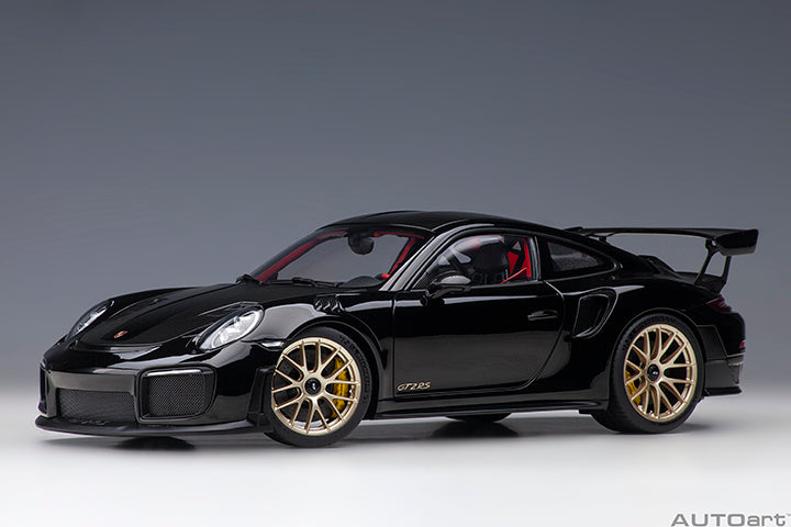 AUTOart Porsche 911 991.2 GT2 RS w/ Weissach Pkg Black 1:18