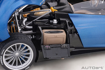 AUTOart Pagani Huayra Roadster Tricolor Blue Carbon Fiber (Full Body) 1:18