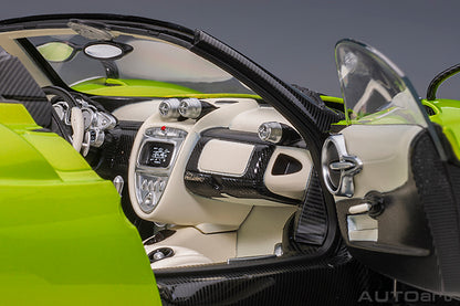 AUTOart Pagani Huayra Roadster Verde Firenze Pearl Green 1:18