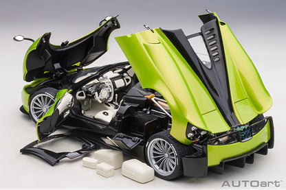 AUTOart Pagani Huayra Roadster Verde Firenze Pearl Green 1:18