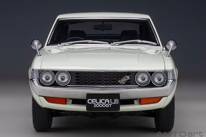 AUTOart 1973 Toyota Celica Liftback 2000GT (RA25) White 1:18