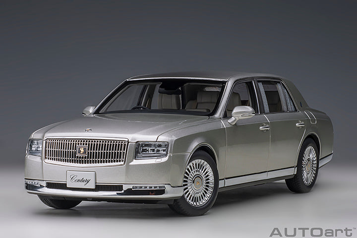 AUTOart Toyota Century Special Edition with Curtain Silver 1:18