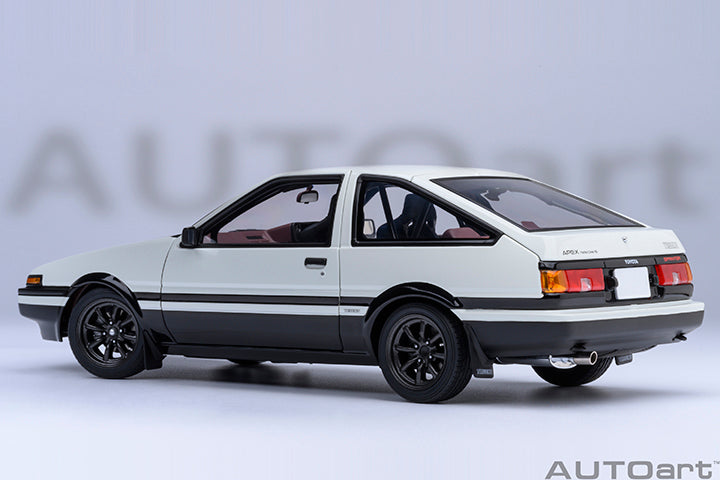 AUTOart Toyota Sprinter Trueno (AE86) "Initial D" Project D Final Version 1:18