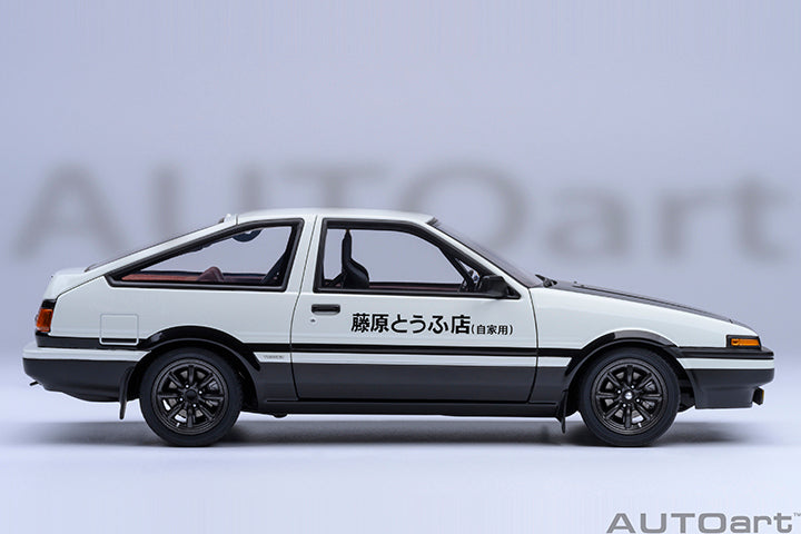 AUTOart Toyota Sprinter Trueno (AE86) "Initial D" Project D Final Version 1:18