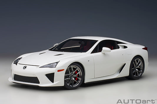 AUTOart 2012 Lexus LFA Whitest White 1:18